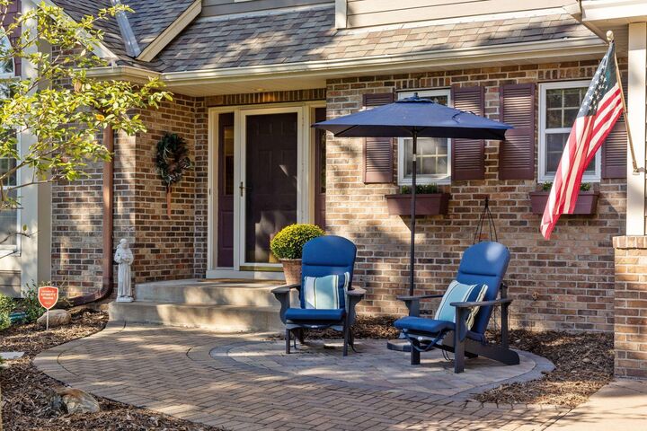 Property Photo: 941 Pineridge Court MN 55115