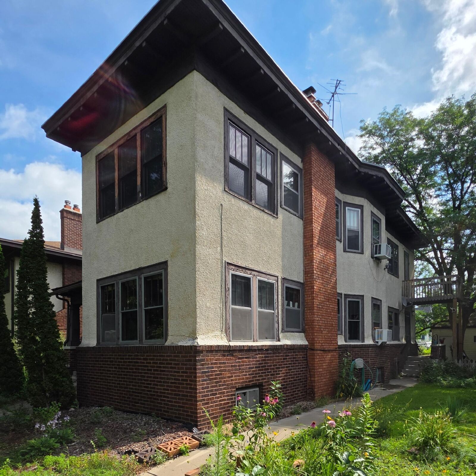 Property Photo: 3535 15th Avenue S MN 55407