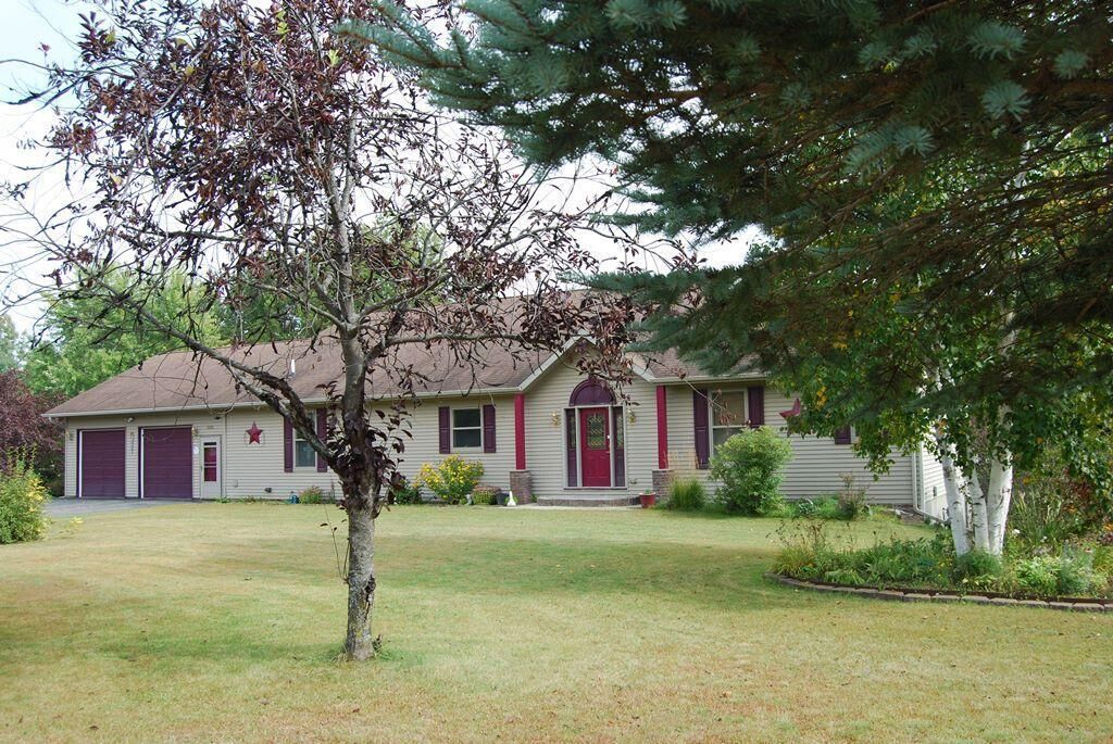 Property Photo:  3065 River Road  MN 55744 