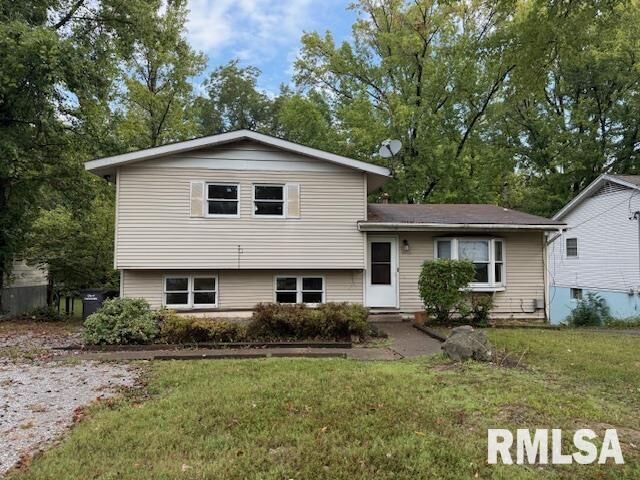 1206 W Schwartz Street  Carbondale IL 62901 photo