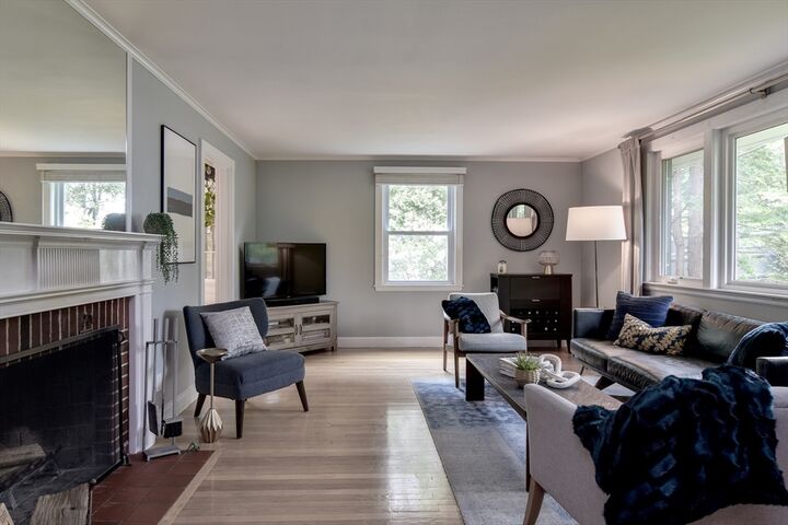 Property Photo:  76 Pleasant St South  MA 01760 