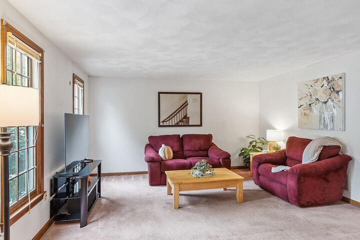 Property Photo:  20 Woodland Dr 304  MA 01852 