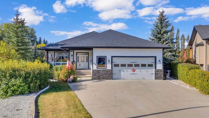 Property Photo:  35 Vantage Crescent  AB T4H 0B5 