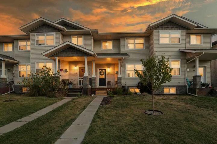 66 Terrace Heights Drive  Lacombe AB T4L 0A8 photo