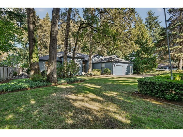 Property Photo:  5778 SE McNary Rd  OR 97267 