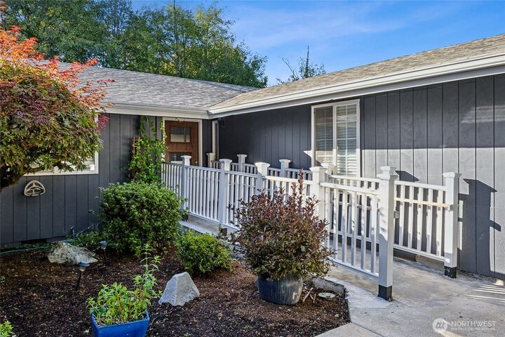 Property Photo:  2020  10th St Place SW  WA 98371