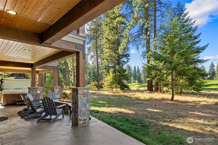 Property Photo:  890  Larkspur Loop  WA 98922 