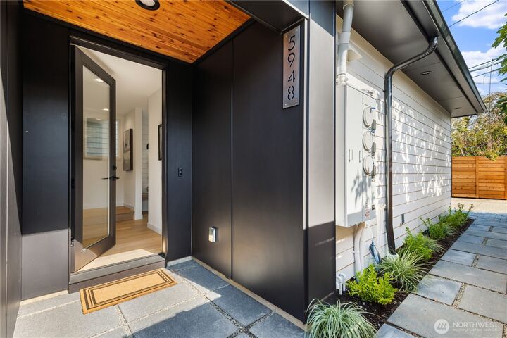 Property Photo: 5948 39th Avenue SW WA 98136
