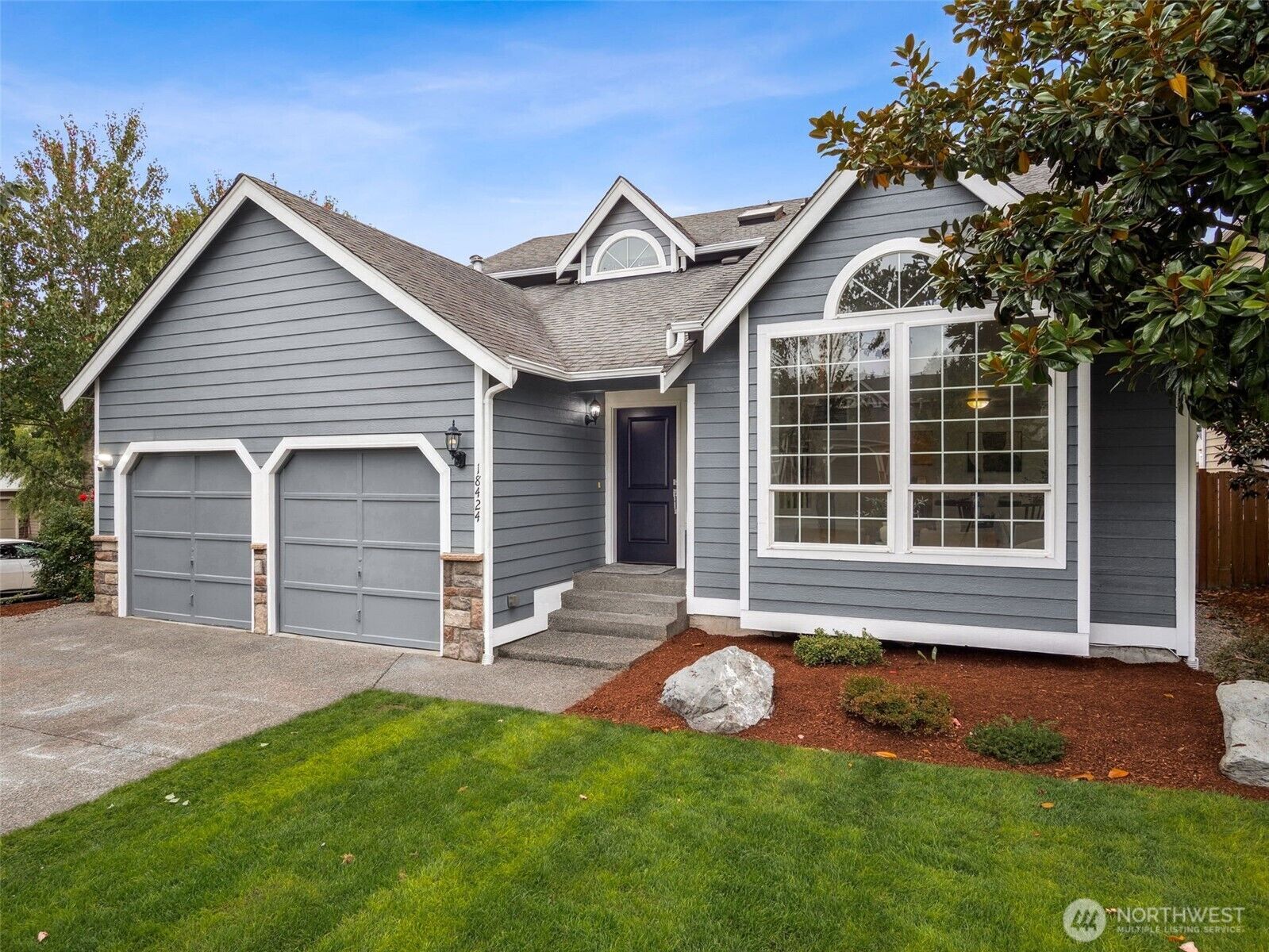 Property Photo: 18424 83rd Avenue E WA 98375