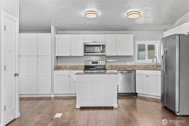 Property Photo:  6915  Stringtown Road E  WA 98328 