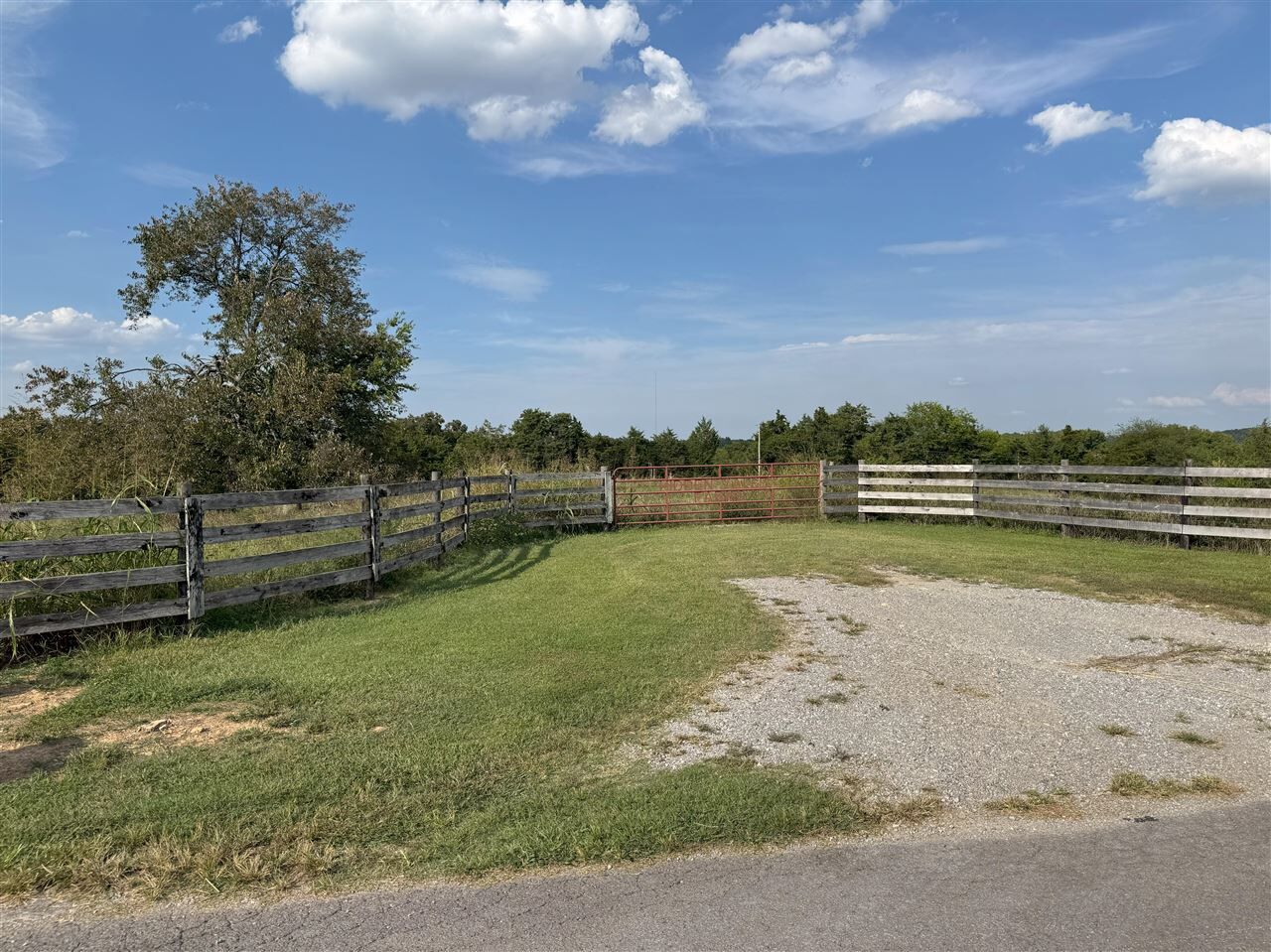 Property Photo:  825 Friendship Church Road  KY 42164 