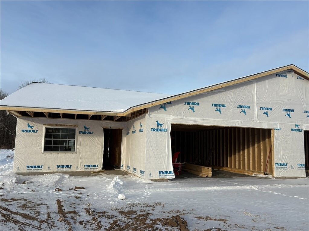 Property Photo: 1806 Dorret Road WI 54703