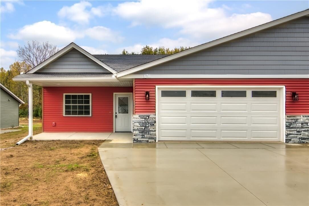 Property Photo:  1806 Dorret Road  WI 54703 