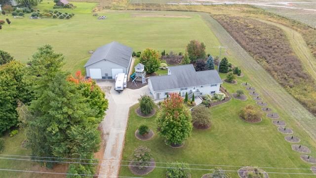 Property Photo: 2861 W Polk Road MI 49420