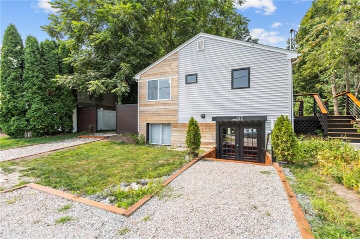 Property Photo:  137 Overlook Drive  RI 02818 