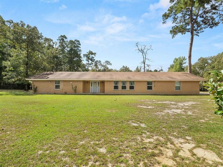 Property Photo:  332 Alexandria Highway  LA 71446 
