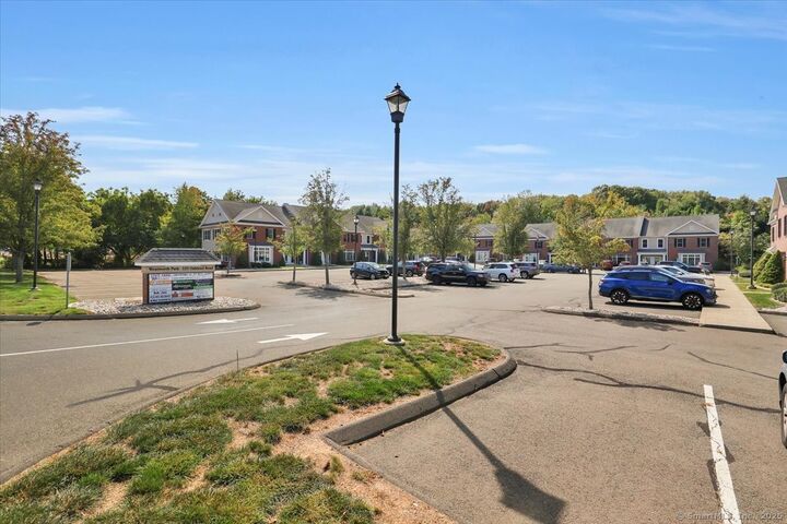 Property Photo:  225 Oakland Road 204  CT 06074 