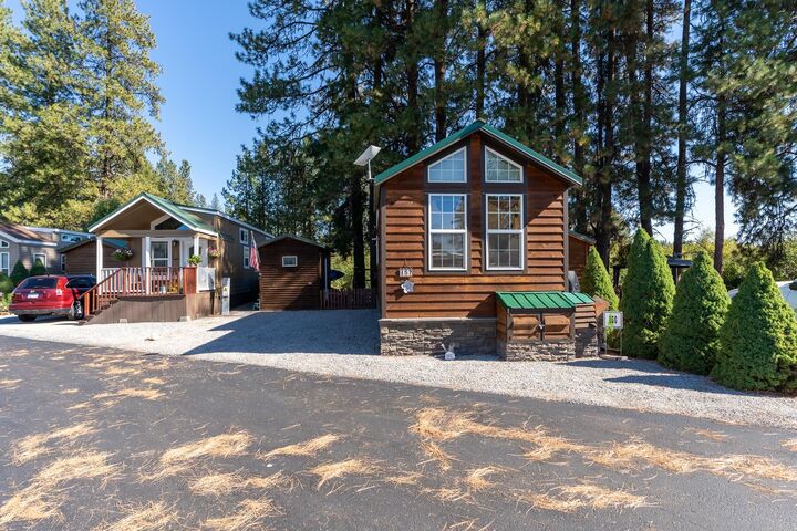 Property Photo:  157 S Tall Pine Loop  WA 99180 