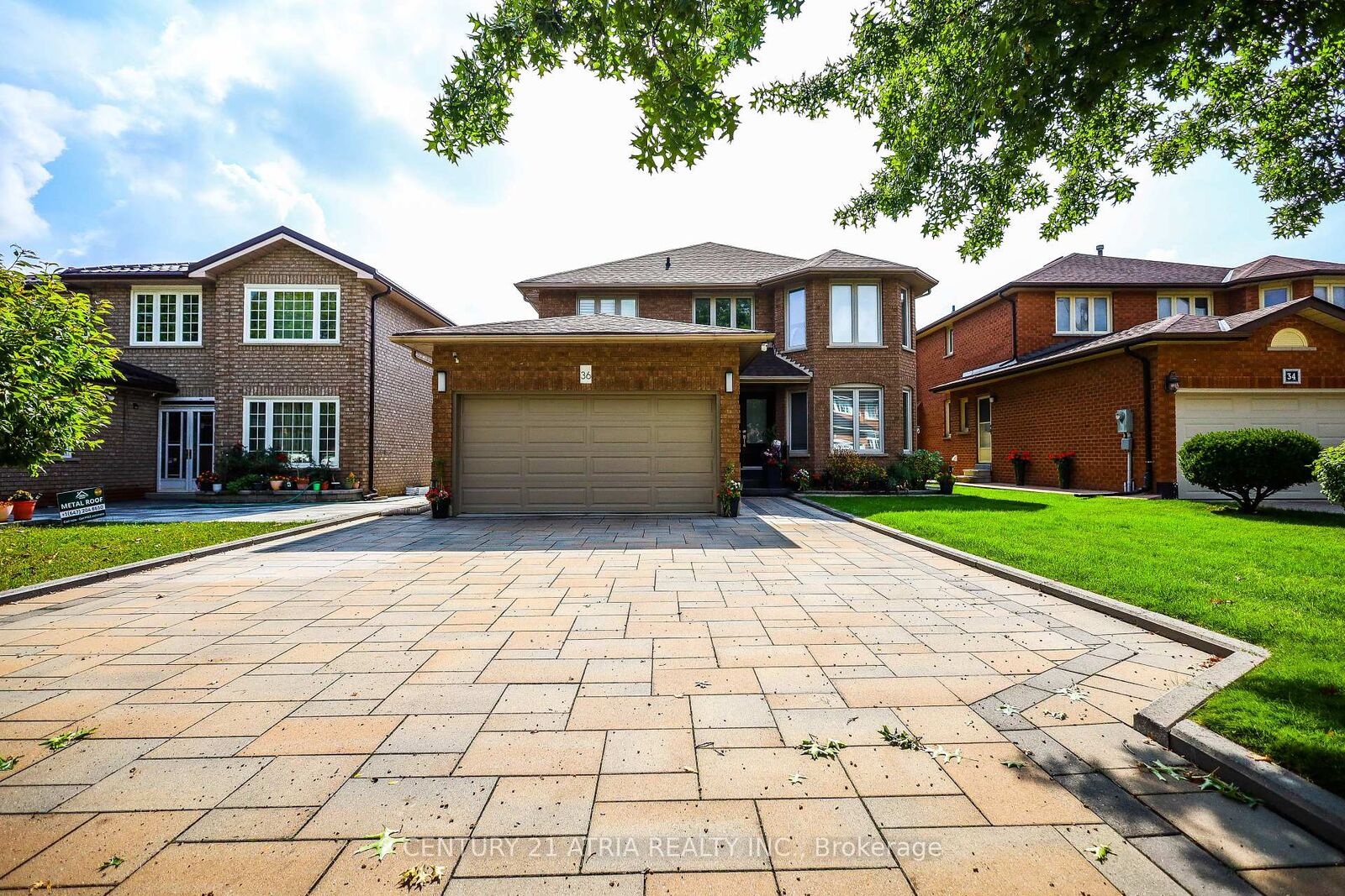 Photo de la propriété:  36 Dorothy Britton Drive  ON L3S 3J3 