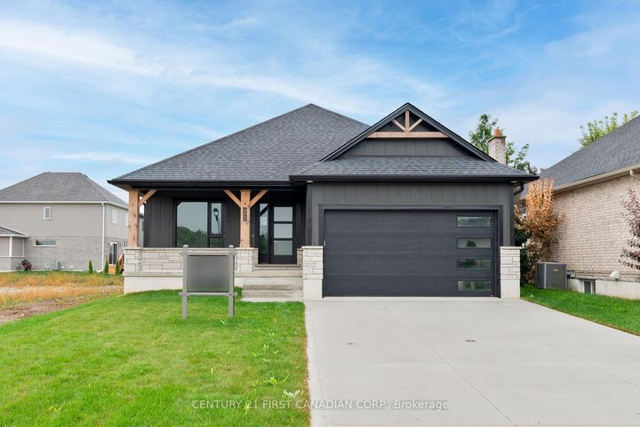 Property Photo:  21 Hamilton Street  ON N0M 1A0 