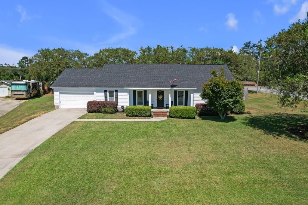Property Photo:  2826 Bud McKey Cir  GA 31602