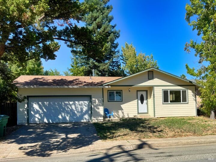 Property Photo: 804 E Gobbi Street CA 95482