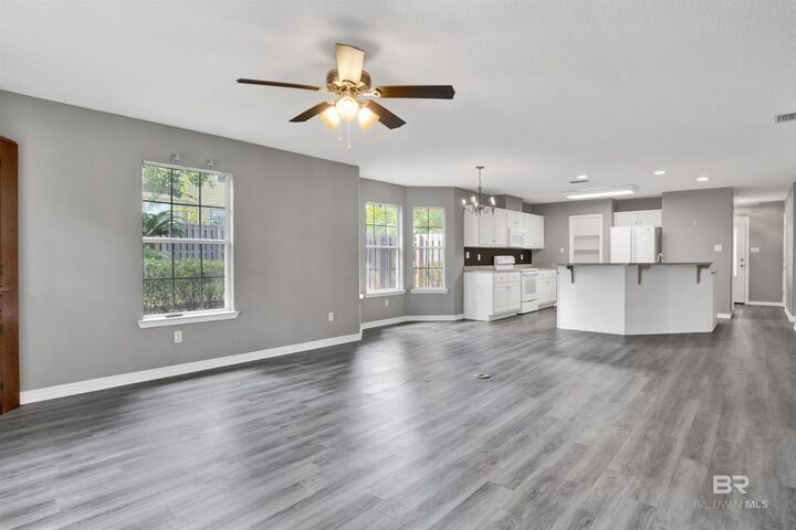 Property Photo:  118 Richmond Road  AL 36526 