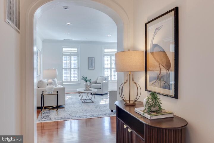 Property Photo:  635 First Street 404  VA 22314 