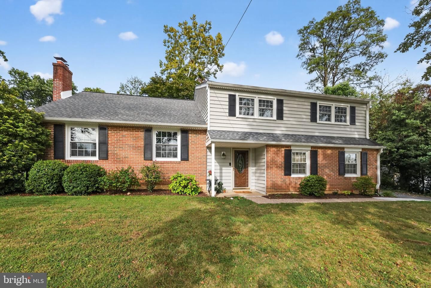 Property Photo:  202 Fairfield Drive  PA 19086 