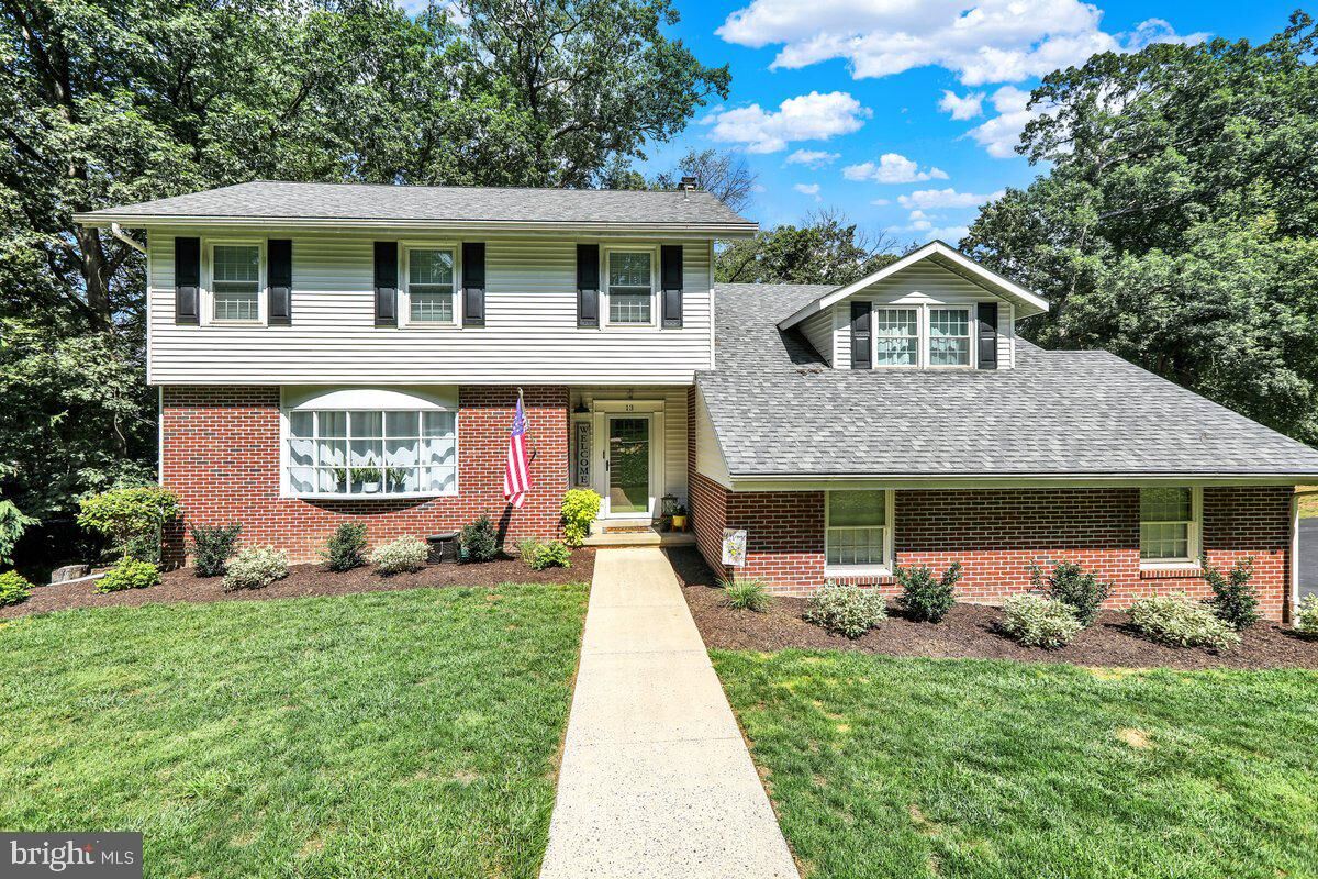Property Photo:  13 Edgedale Court  PA 19610 