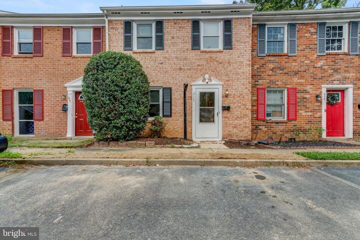 513 Olde Greenwich Circle  Fredericksburg VA 22408 photo