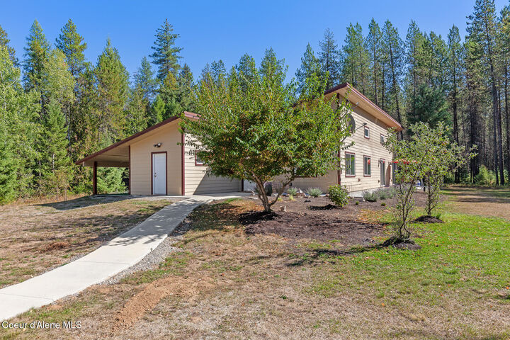 Property Photo: 307 Crosswhite Rd ID 83809