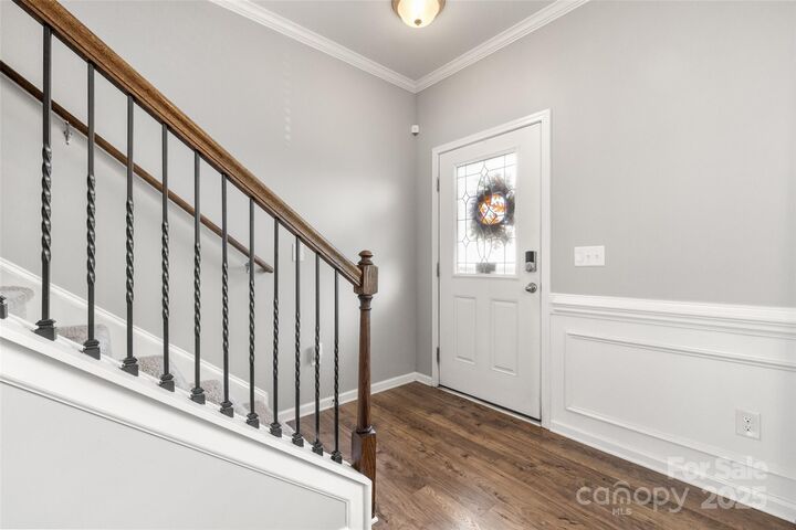 Property Photo:  2427 Tallet Trace  NC 28216 