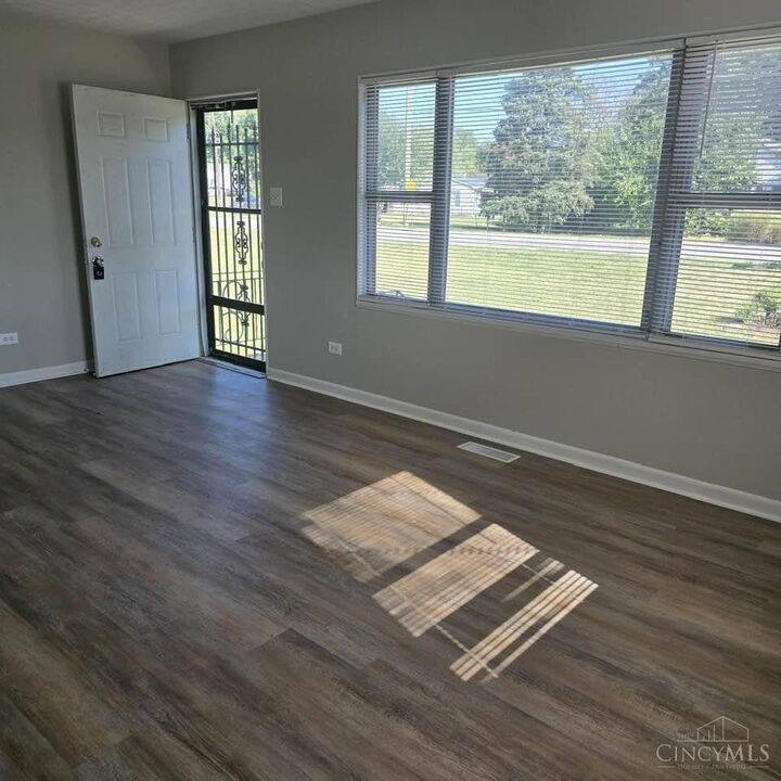 Property Photo: 1602 Oxford State Road OH 45044