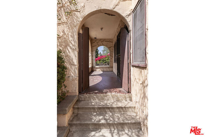 Property Photo:  2015 Hyperion Ave  CA 90027 
