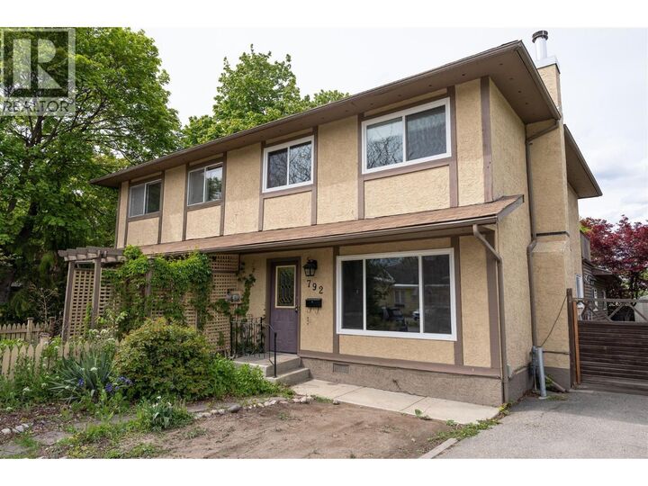 Photo de la propriété: 792 Dehart Avenue BC V1Y 6A1