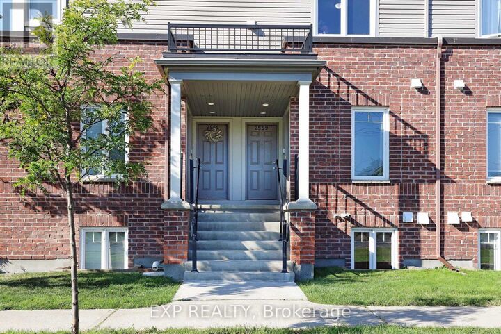 Property Photo:  2559 Longfields Drive  ON K2J 2L7 