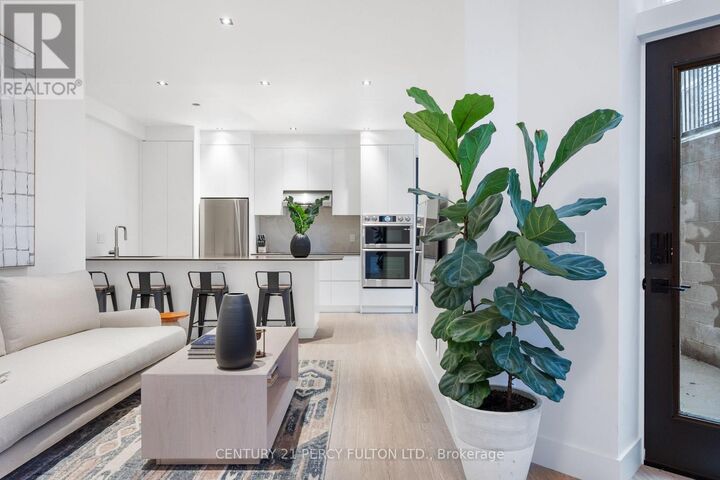 Property Photo:  49 Heath Street West Bsmt  ON M4V 1T2 