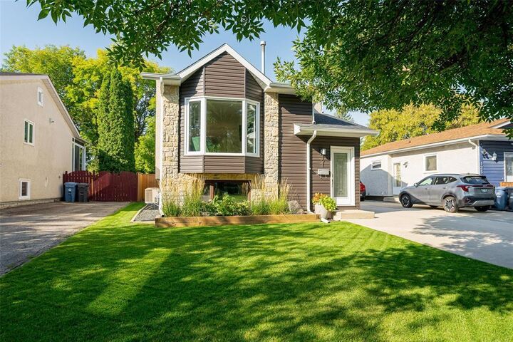 121 Sauve Crescent  Winnipeg MB R2N 3L9 photo