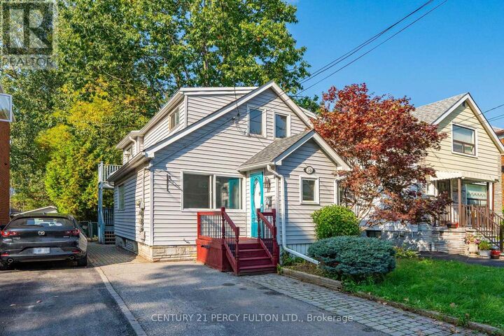 Photo de la propriété: 34 McDonald Avenue ON M1L 3Y8