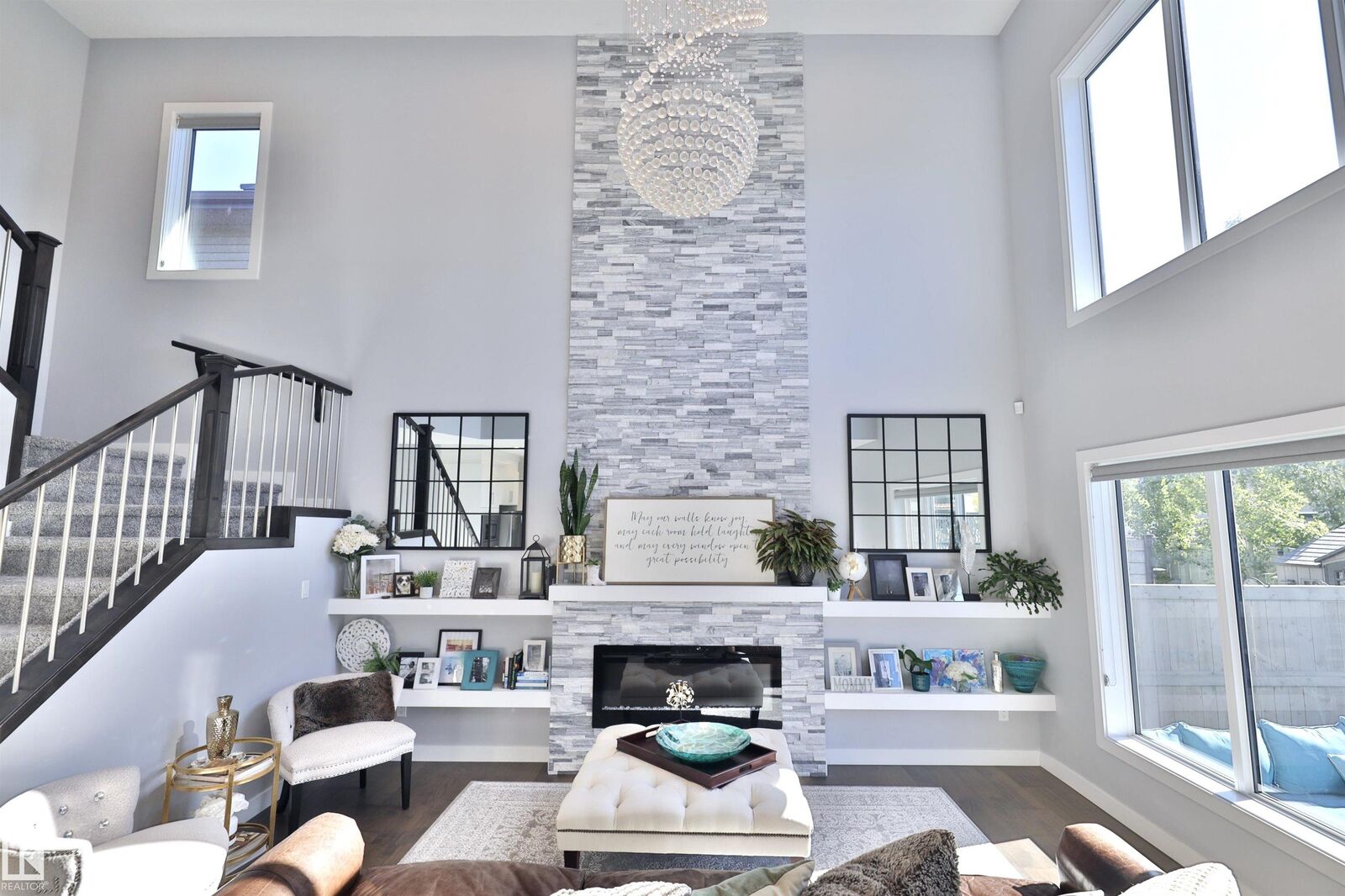 Property Photo:  3713 46 Avenue  AB T4X 2W4 