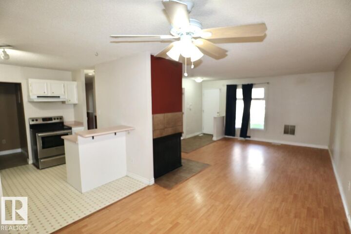 Property Photo:  5722 172 Street NW  AB T6M 1B4 