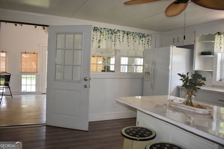 250 S Lewis Street  Metter GA 30439 photo