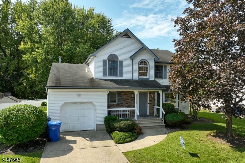 Property Photo: 41 Lynn Ct NJ 08902