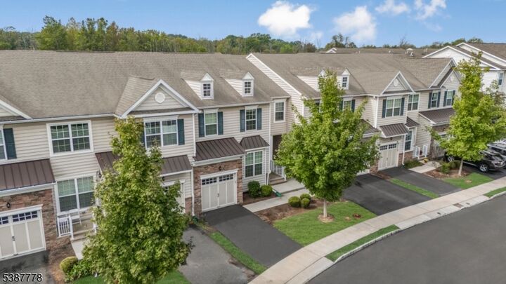 11 Cortland Place  Montgomery Twp. NJ 08558 photo