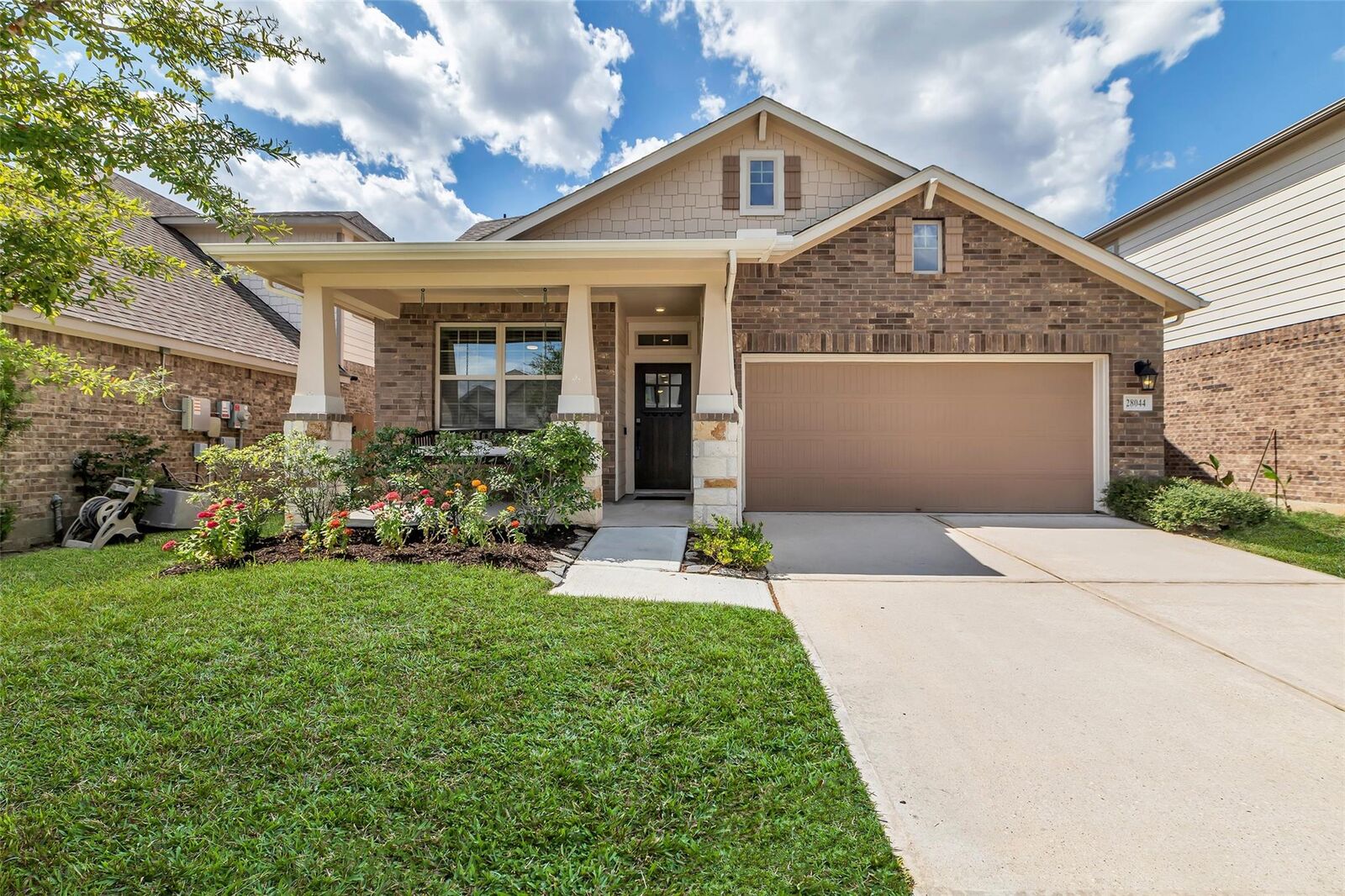 Property Photo: 28044 Dove Chase Drive TX 77386