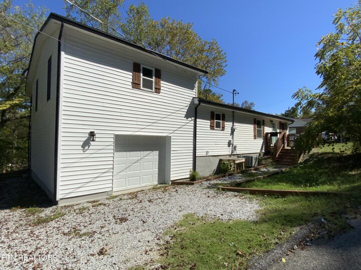 111 Hillwood Drive  Harriman TN 37748 photo