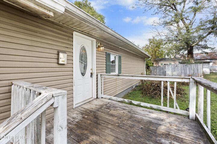 Property Photo:  412 Rule St  TN 37804 