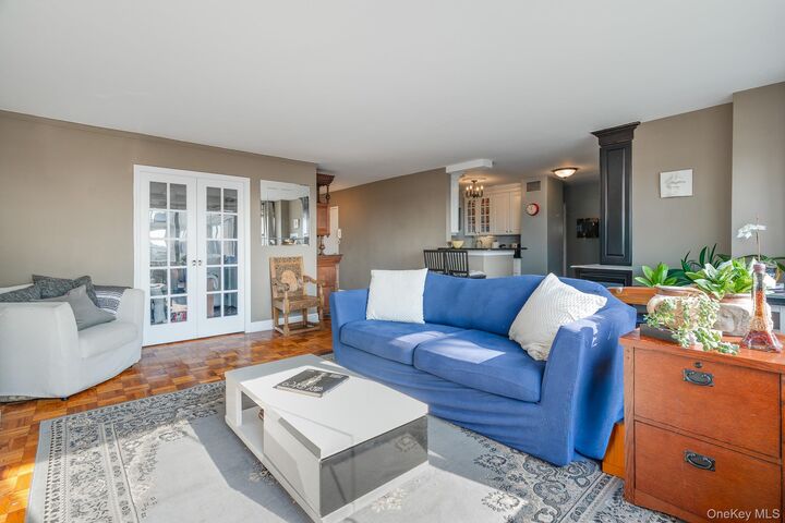 Property Photo:  2500 Johnson Avenue 20F  NY 10463 