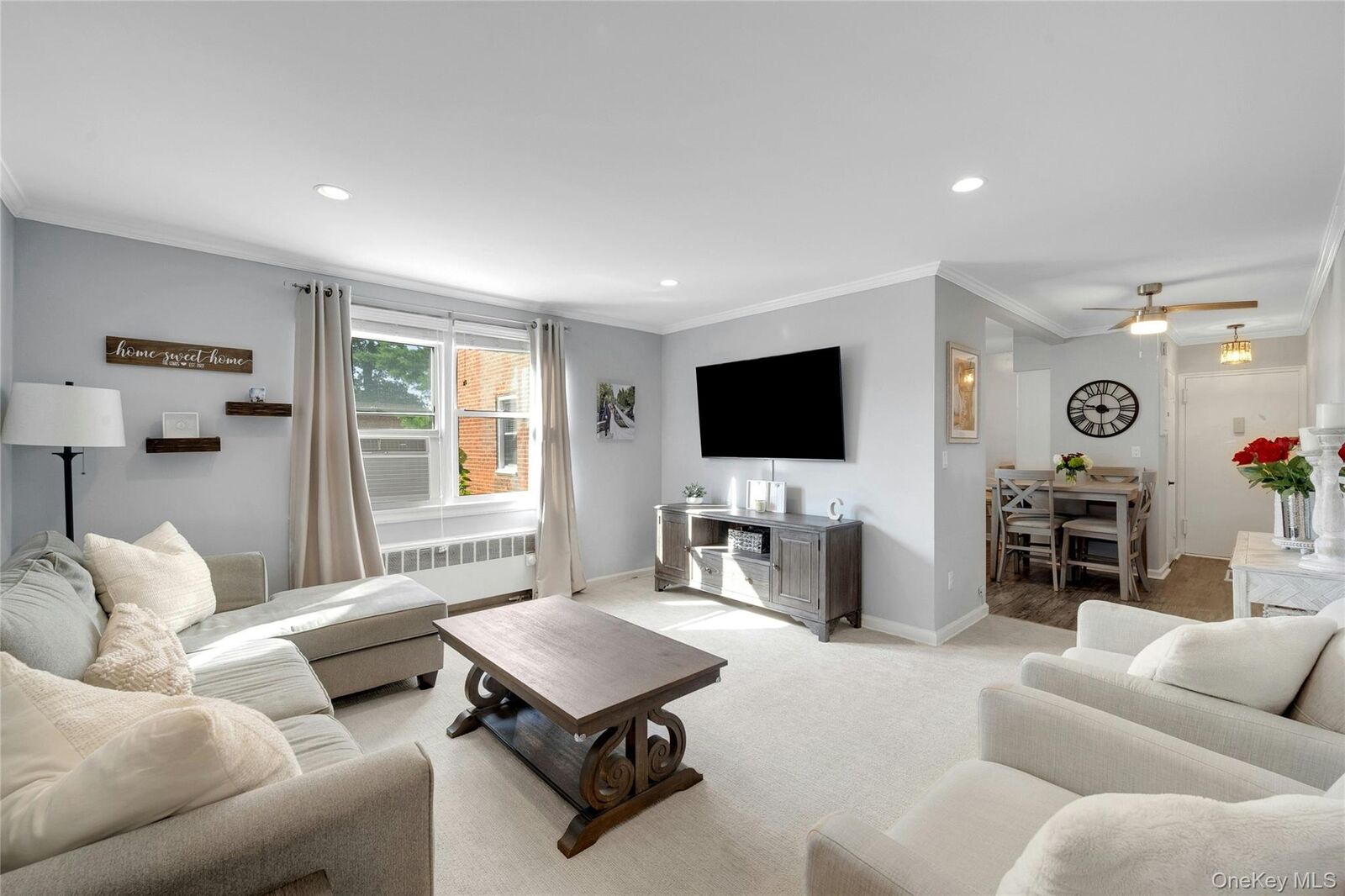 Property Photo: 5 Bryant Crescent 1N NY 10605